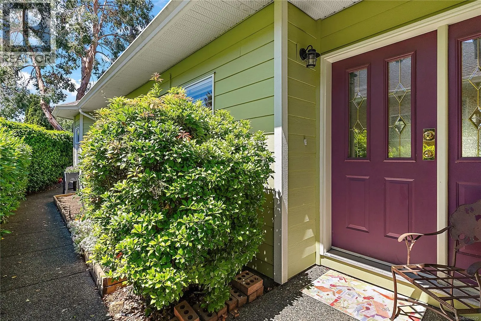 7952 Polo Park Cres
