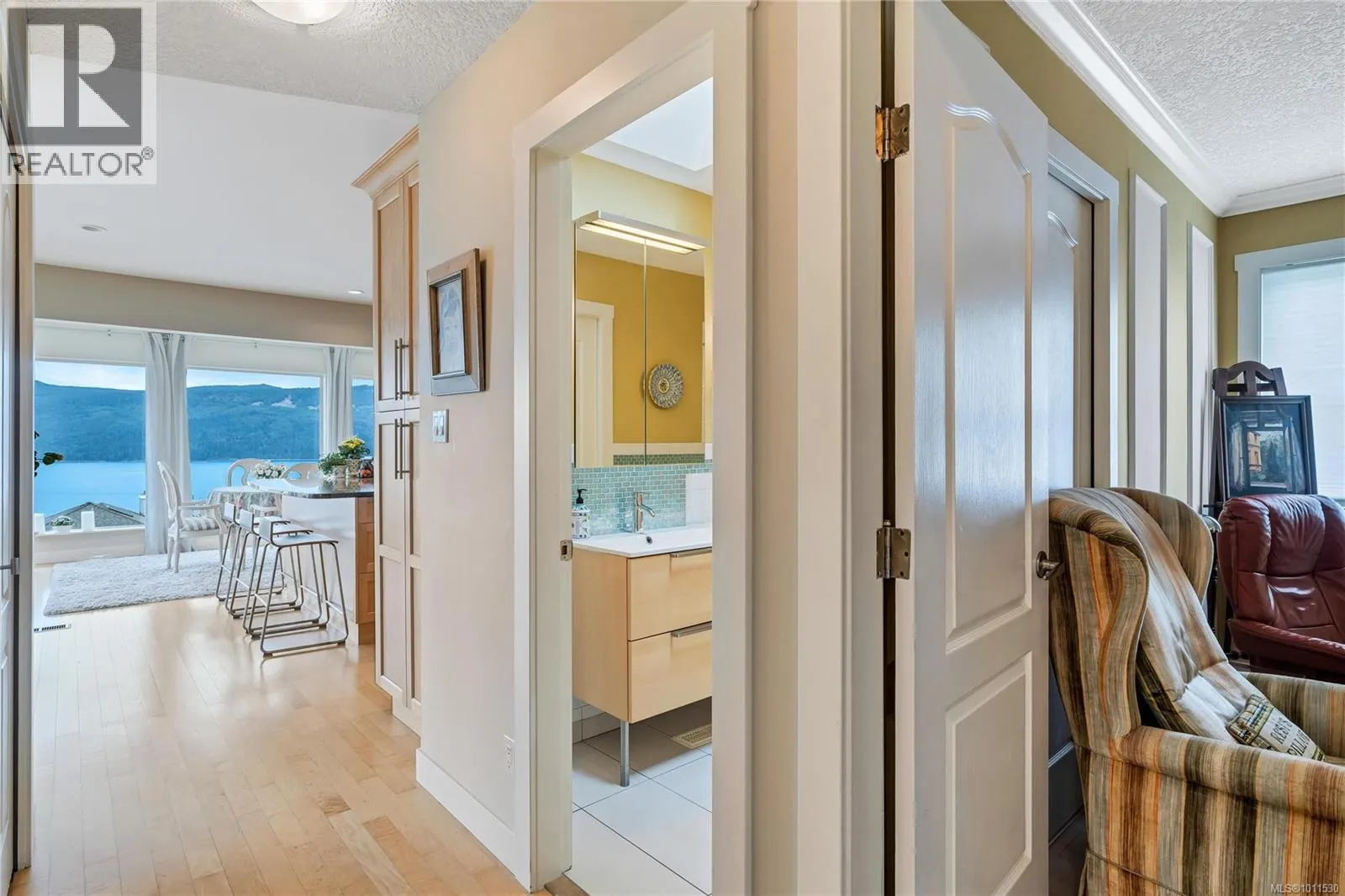 541 Cedar Cres