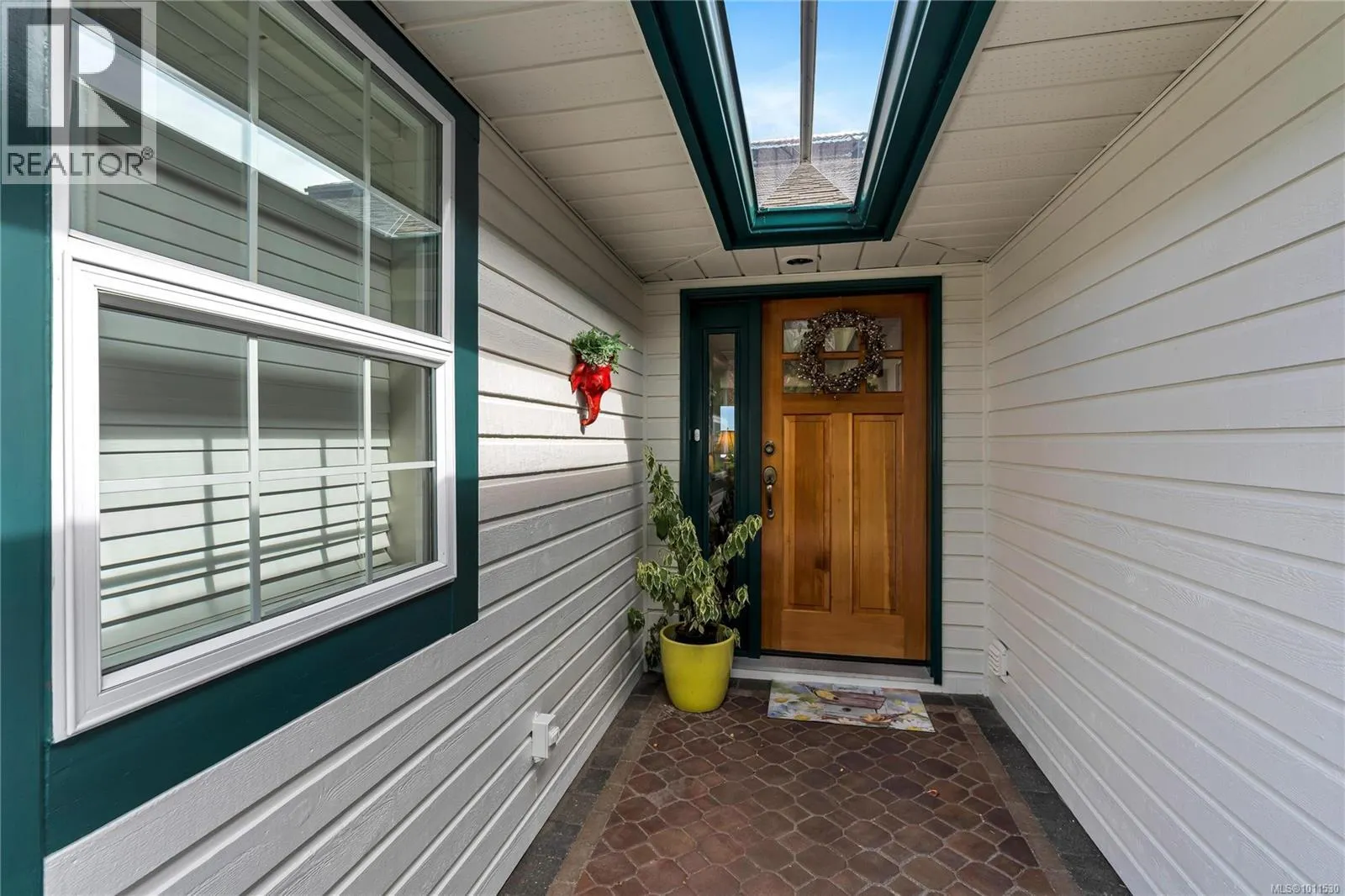 541 Cedar Cres