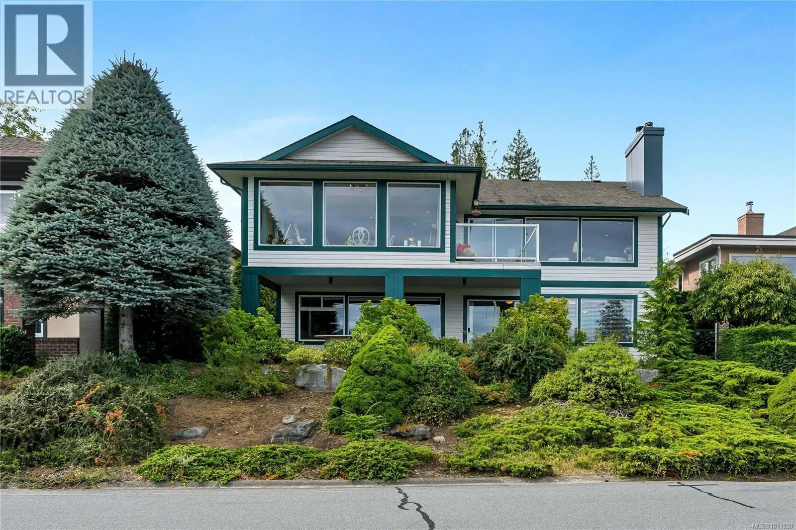 541 Cedar Cres