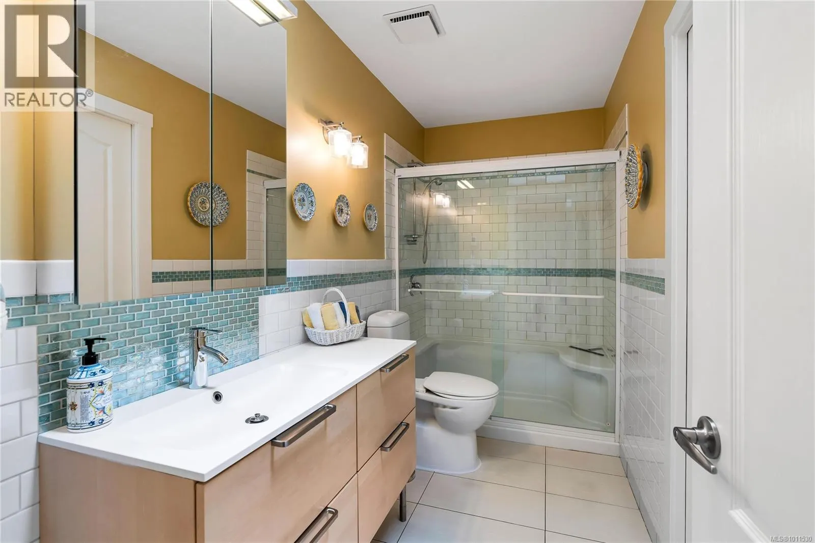 541 Cedar Cres