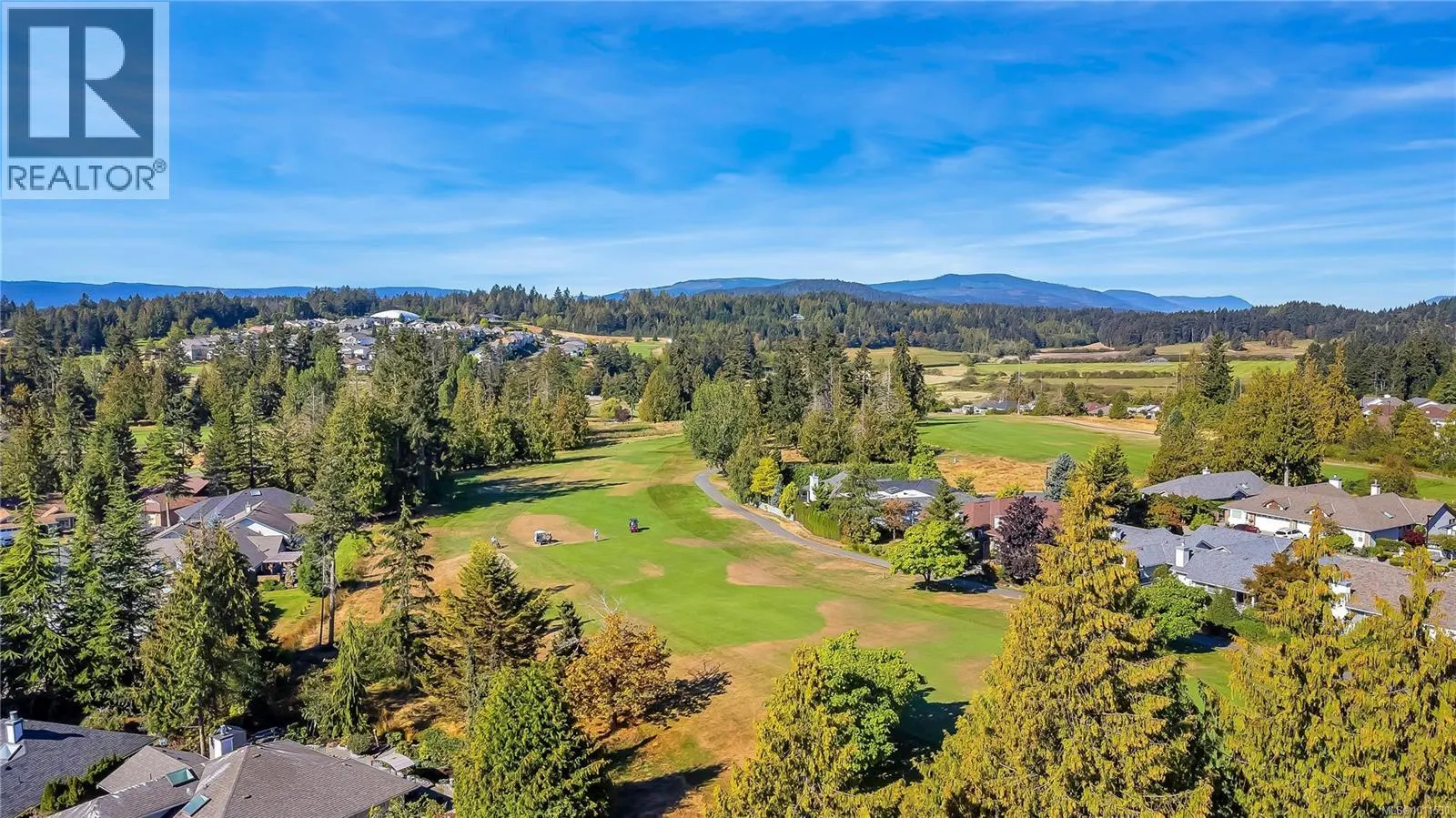 541 Cedar Cres