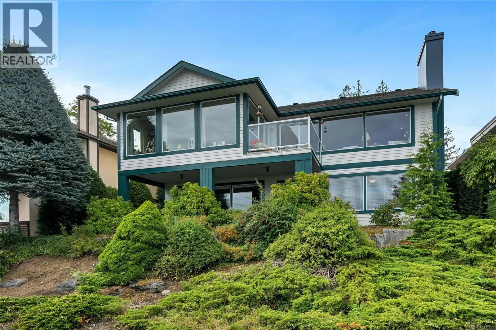 541 Cedar Cres