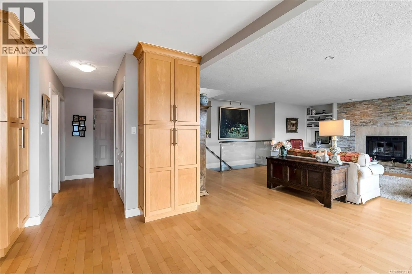 541 Cedar Cres