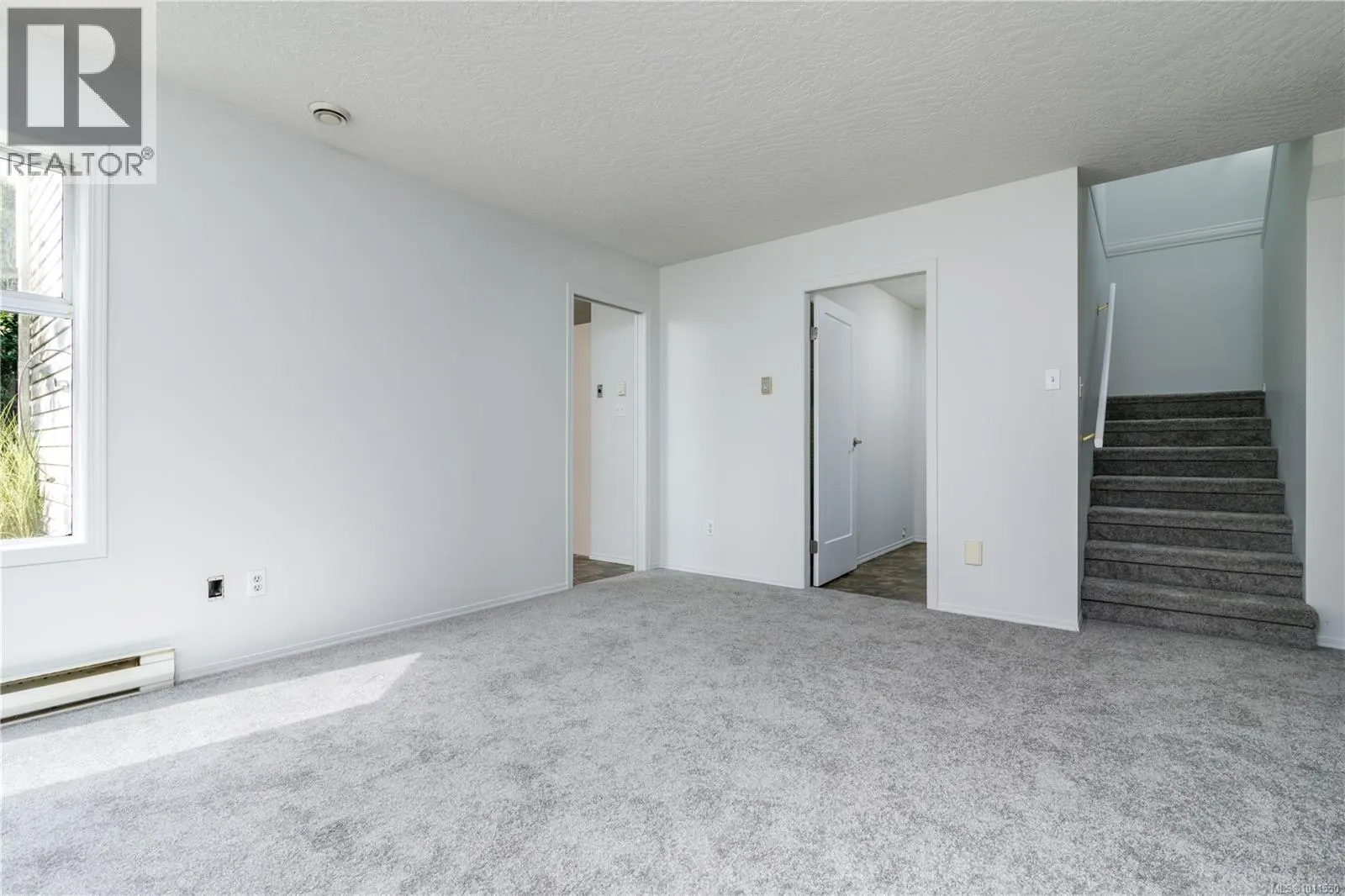 2850 Santana Dr