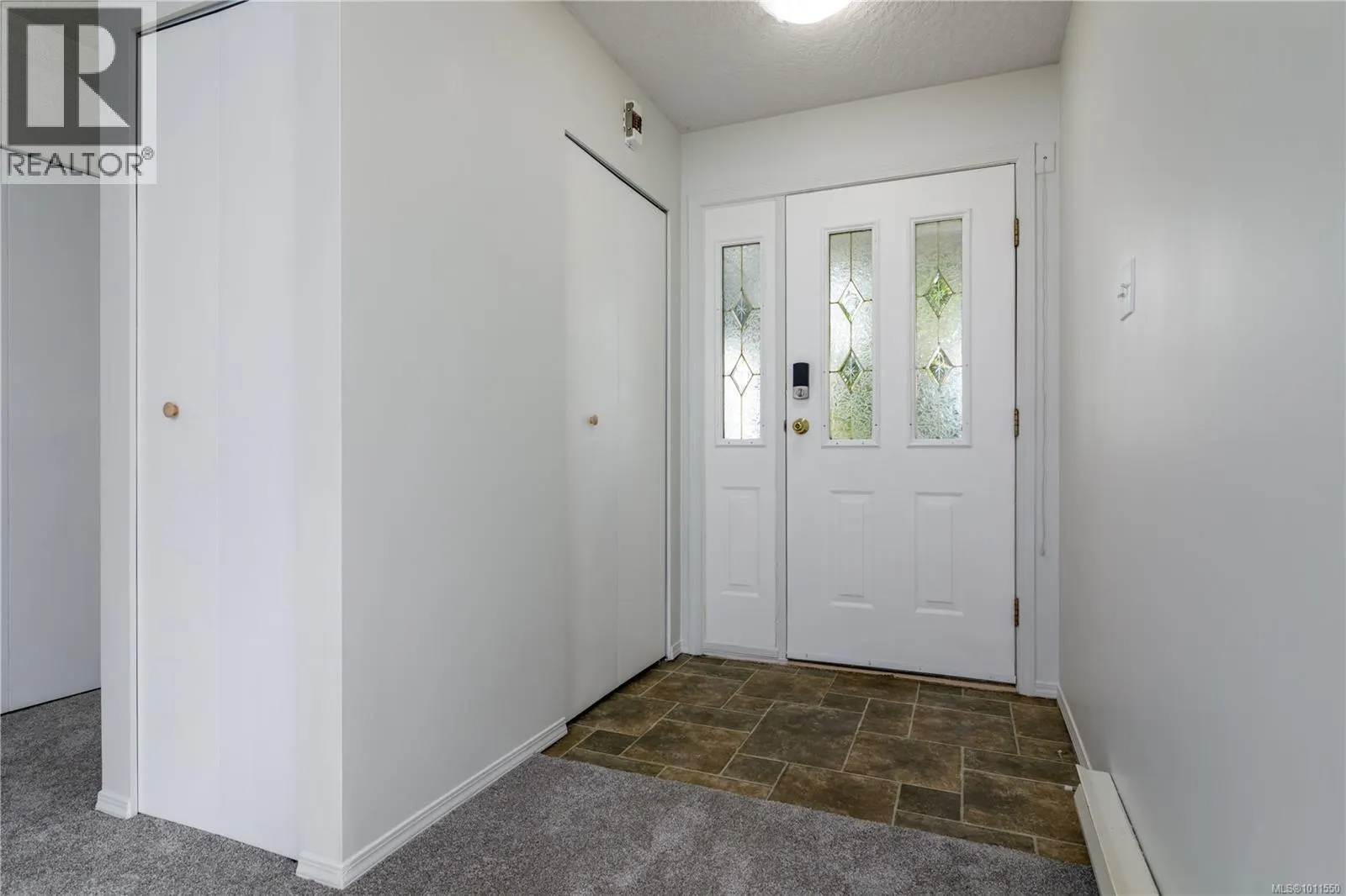 2850 Santana Dr