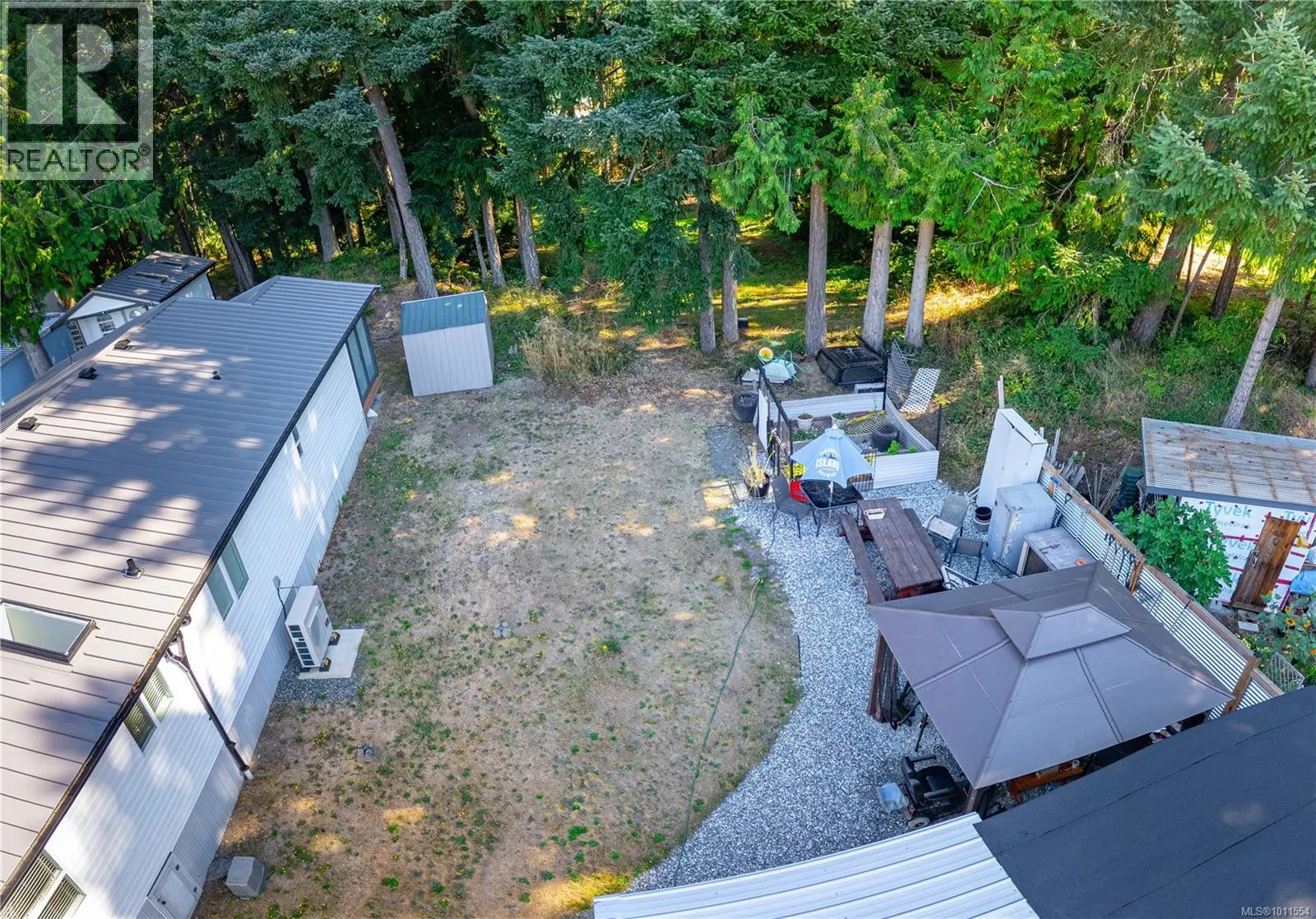 37 2785 Wallbank Rd