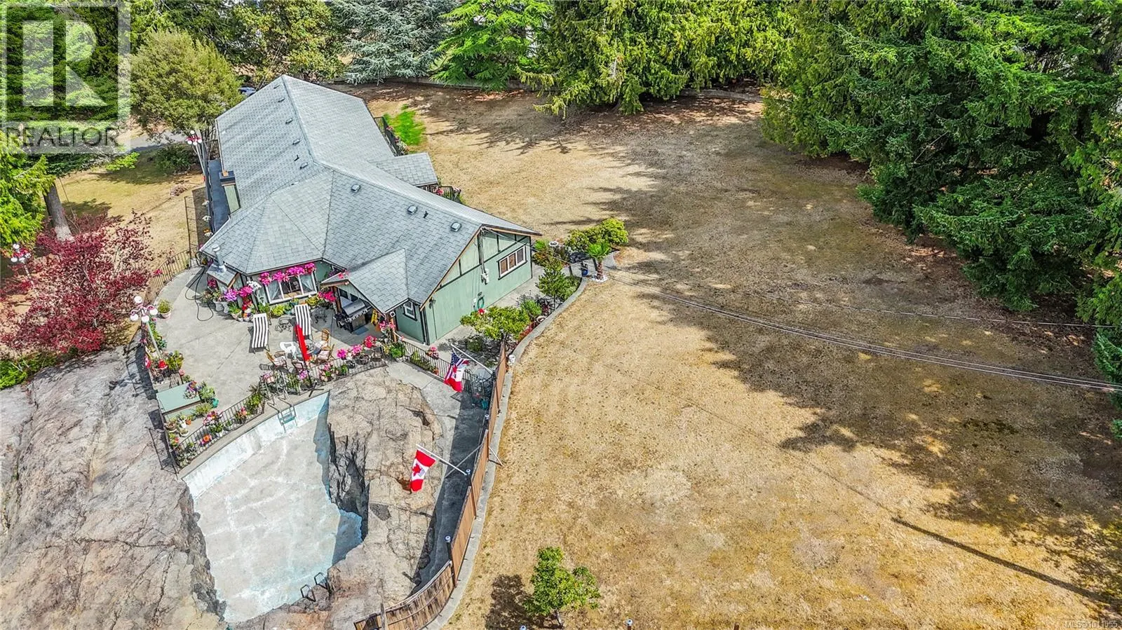 936 Walfred Rd