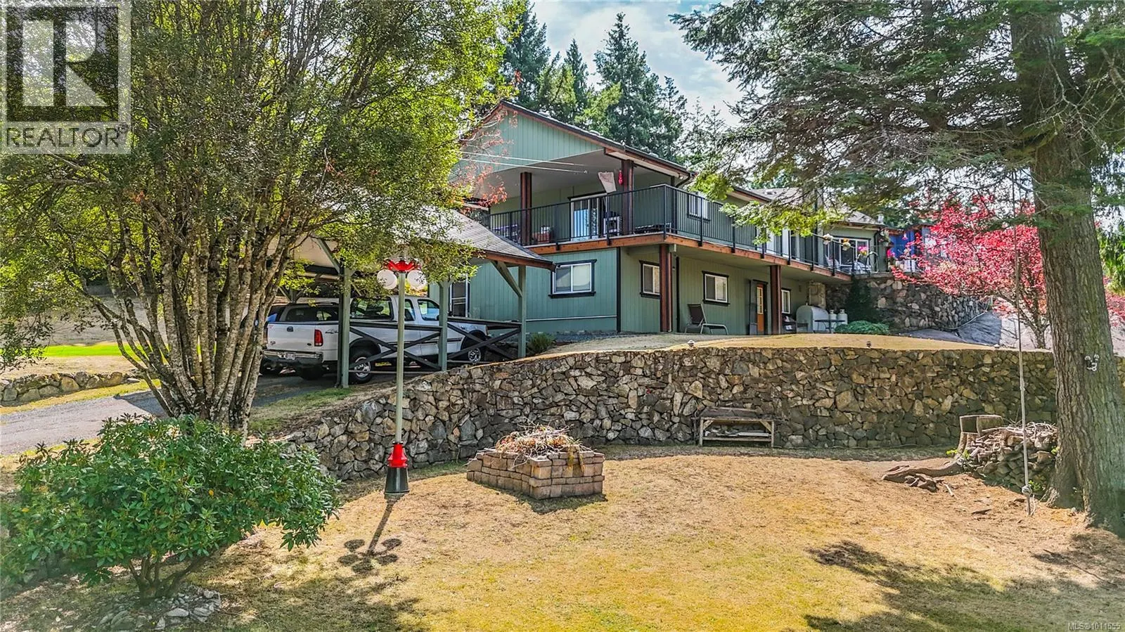 936 Walfred Rd