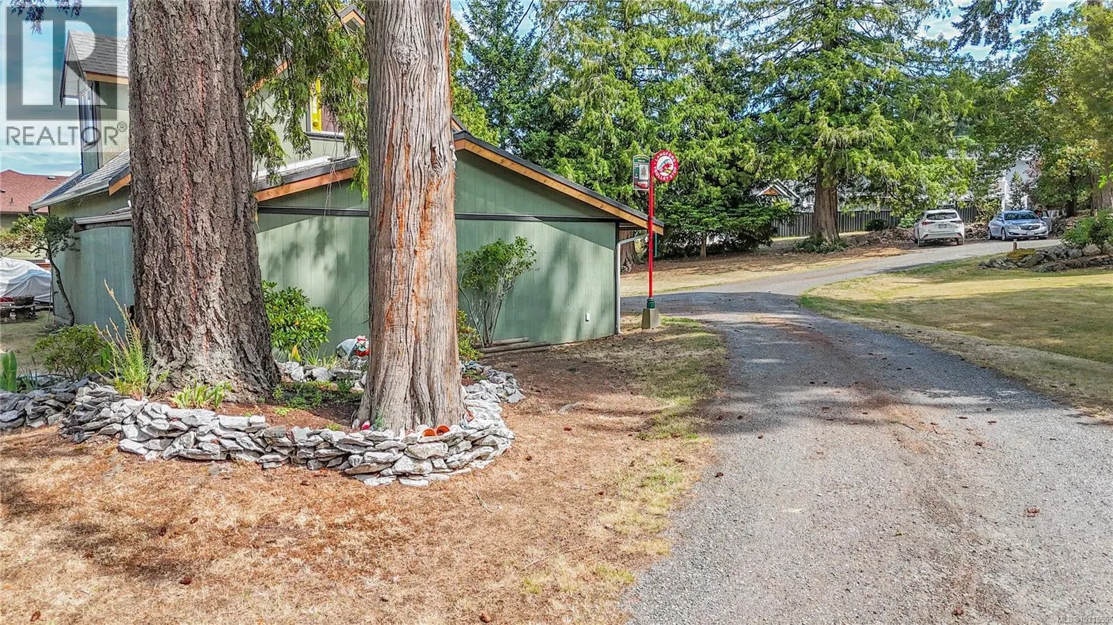 936 Walfred Rd