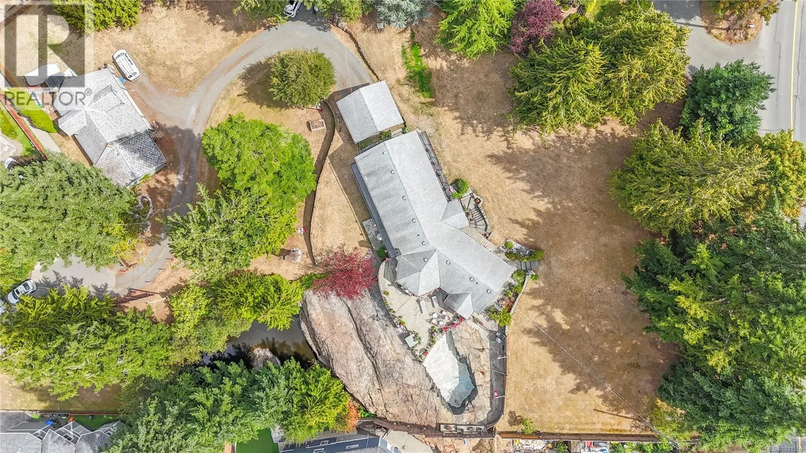 936 Walfred Rd