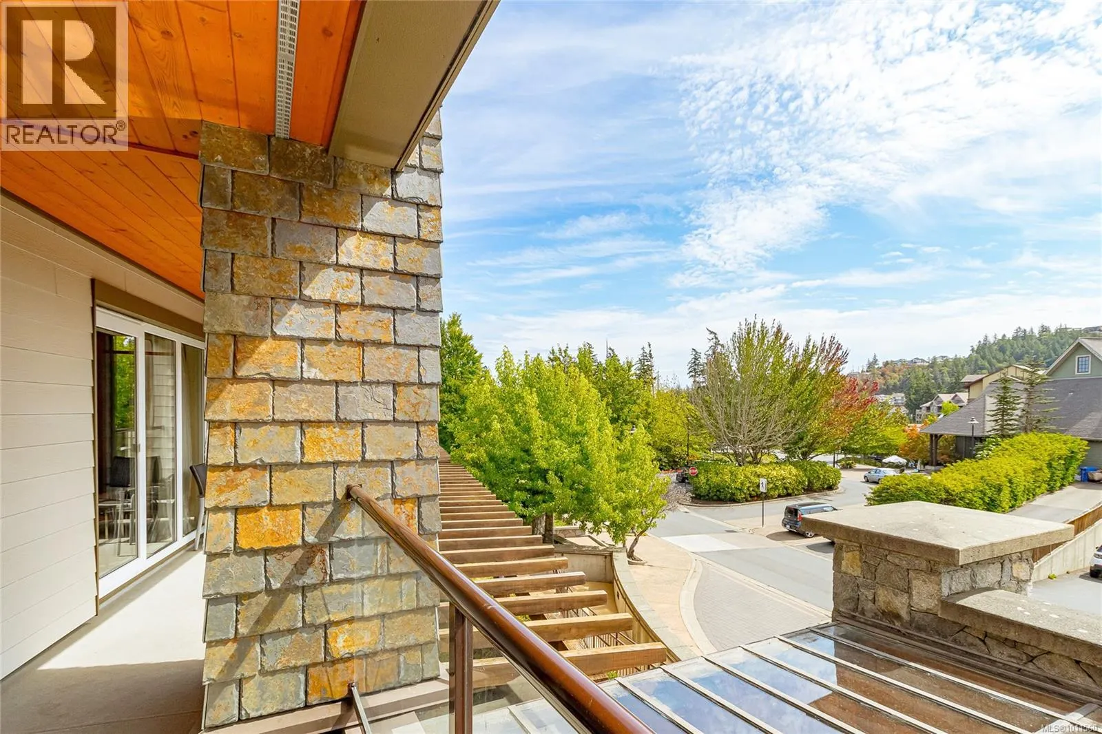 210 B&C 1376 Lynburne Pl
