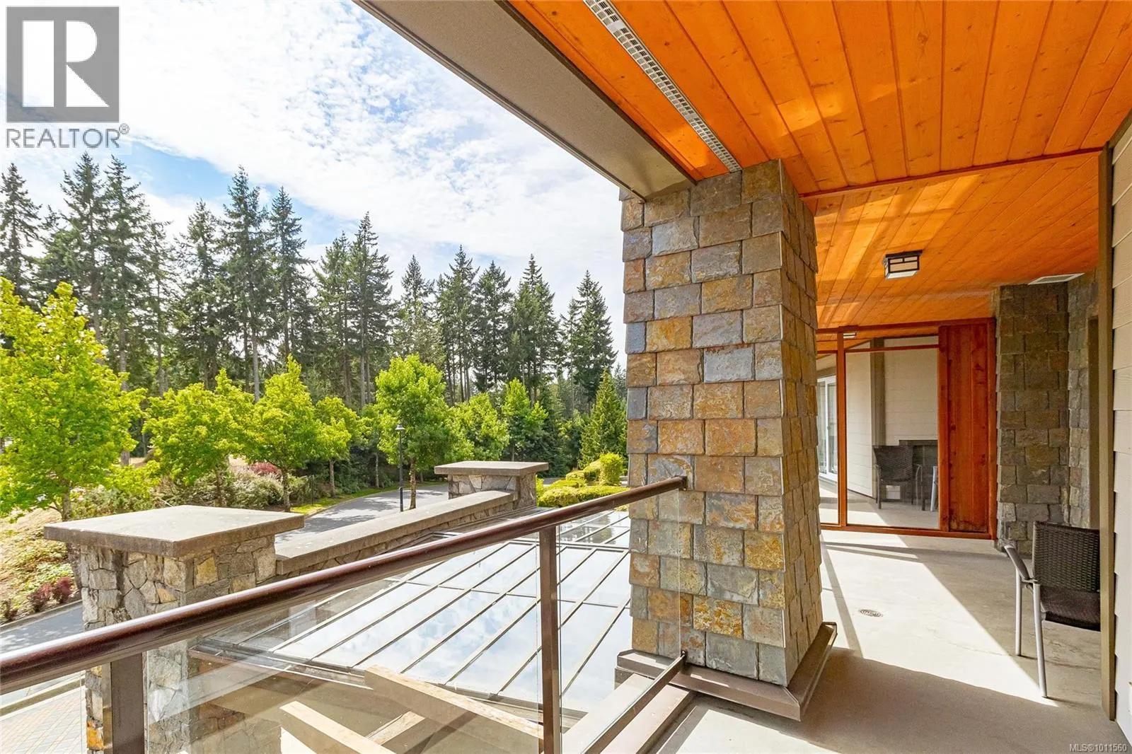 210 B&C 1376 Lynburne Pl