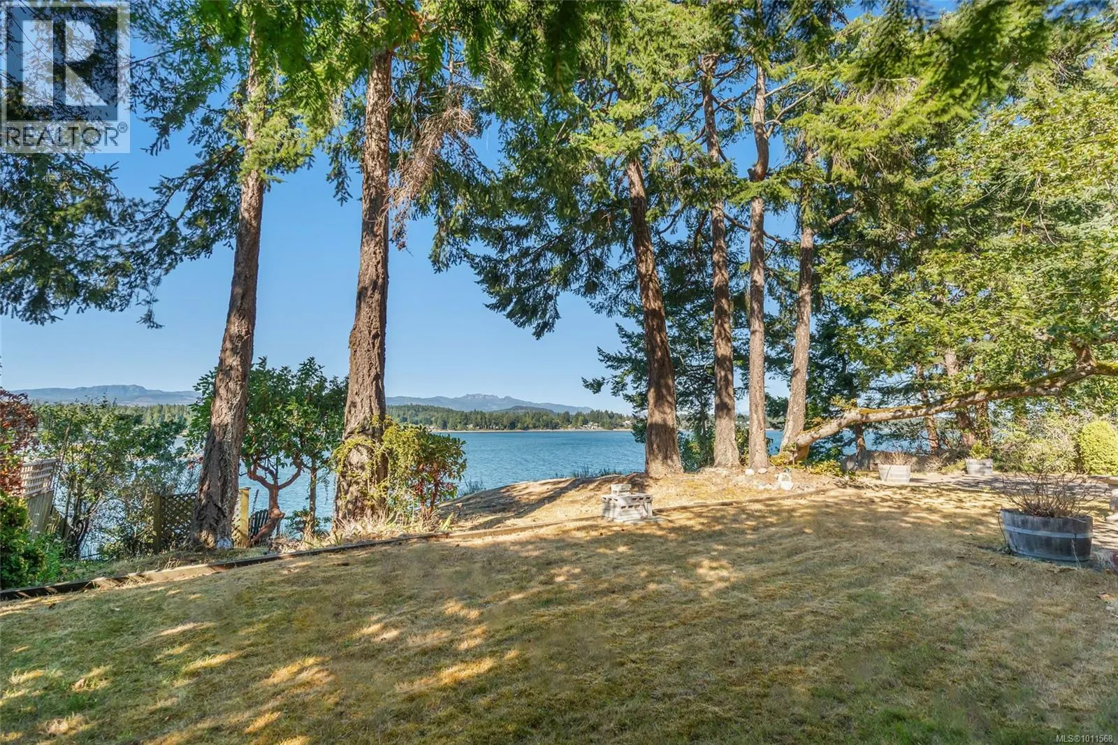 1419 Madrona Dr
