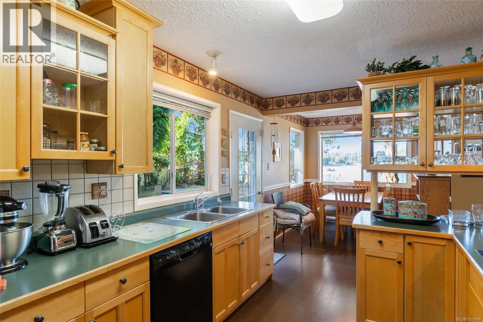 1419 Madrona Dr