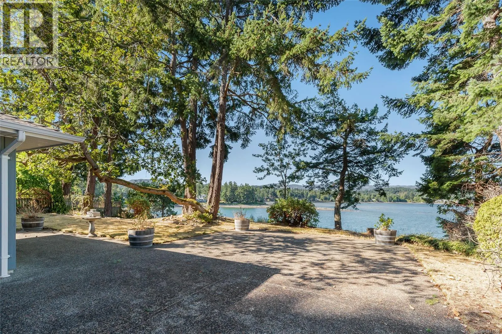 1419 Madrona Dr