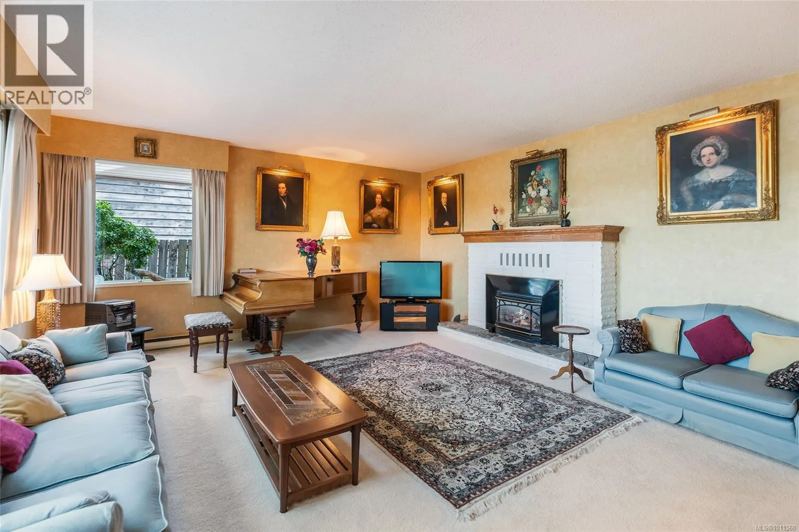 1419 Madrona Dr