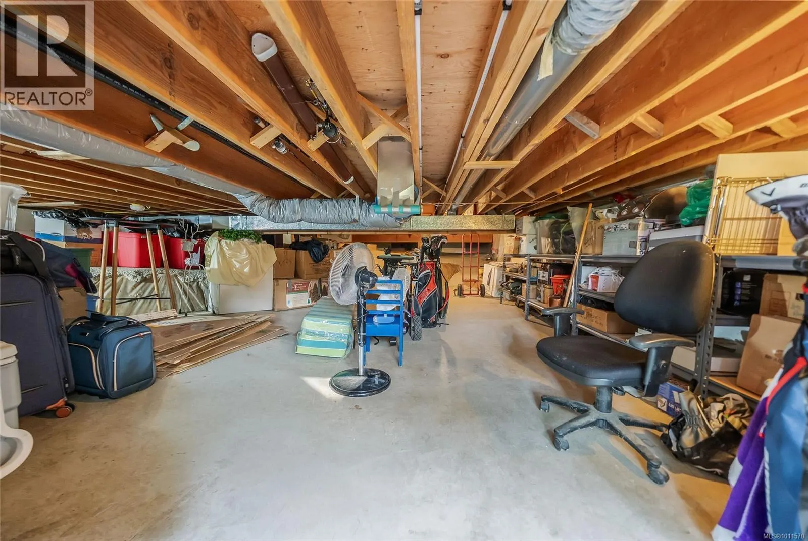 3720 Dolphin Dr