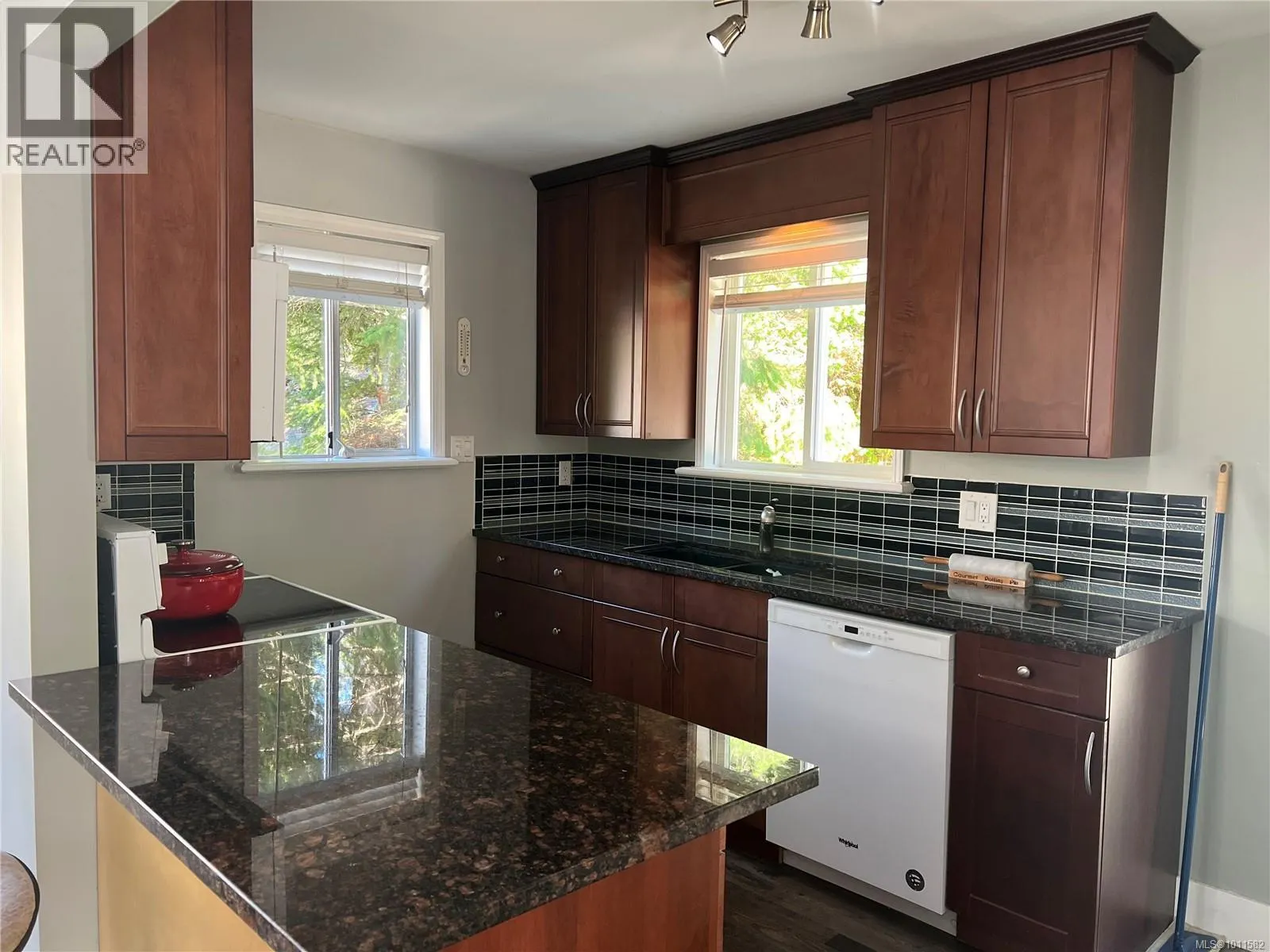 356 Nootka Dr