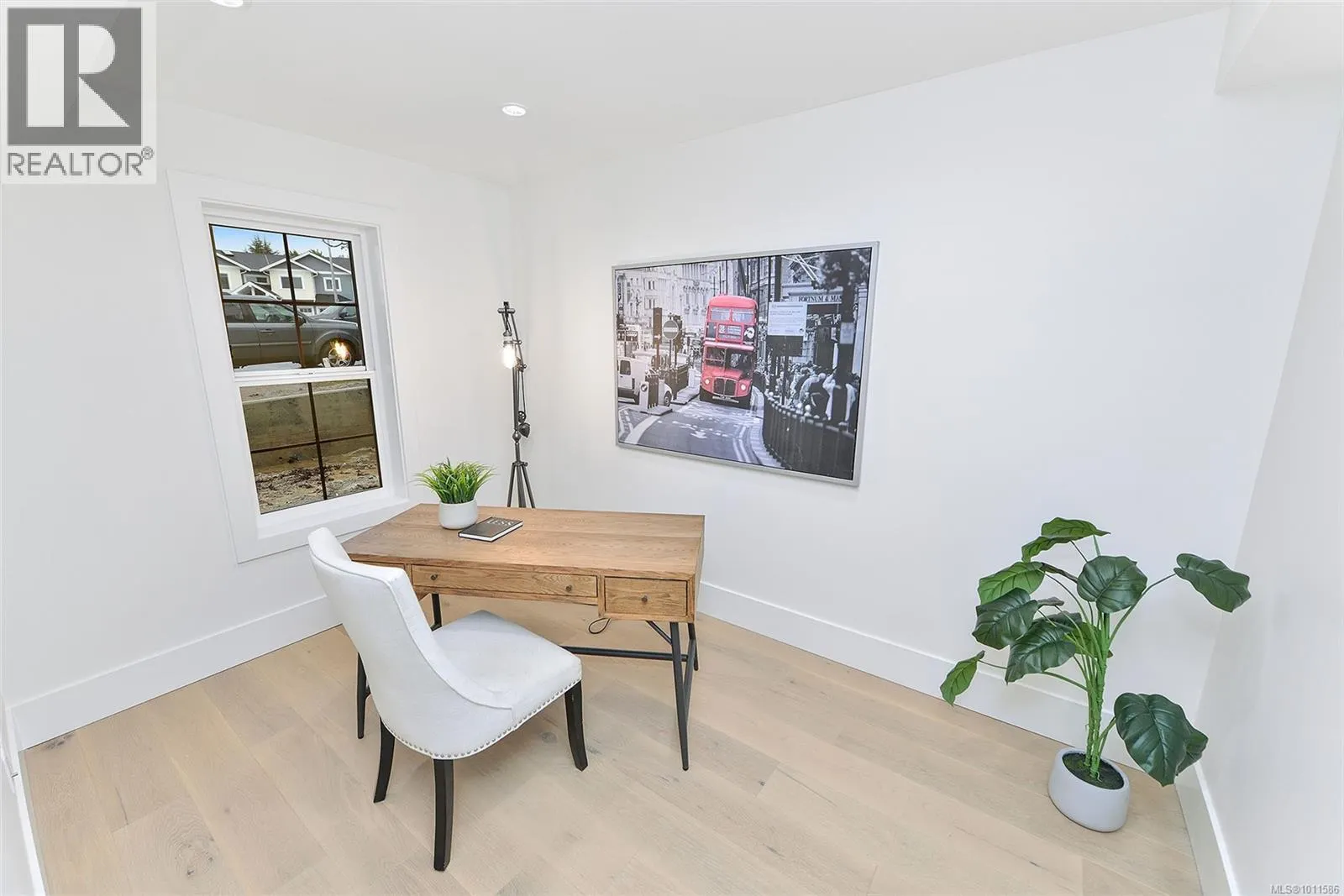 1813 Feltham Rd