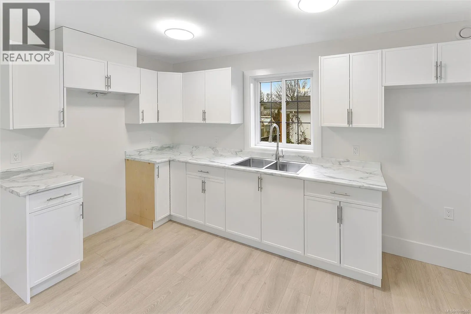 1813 Feltham Rd