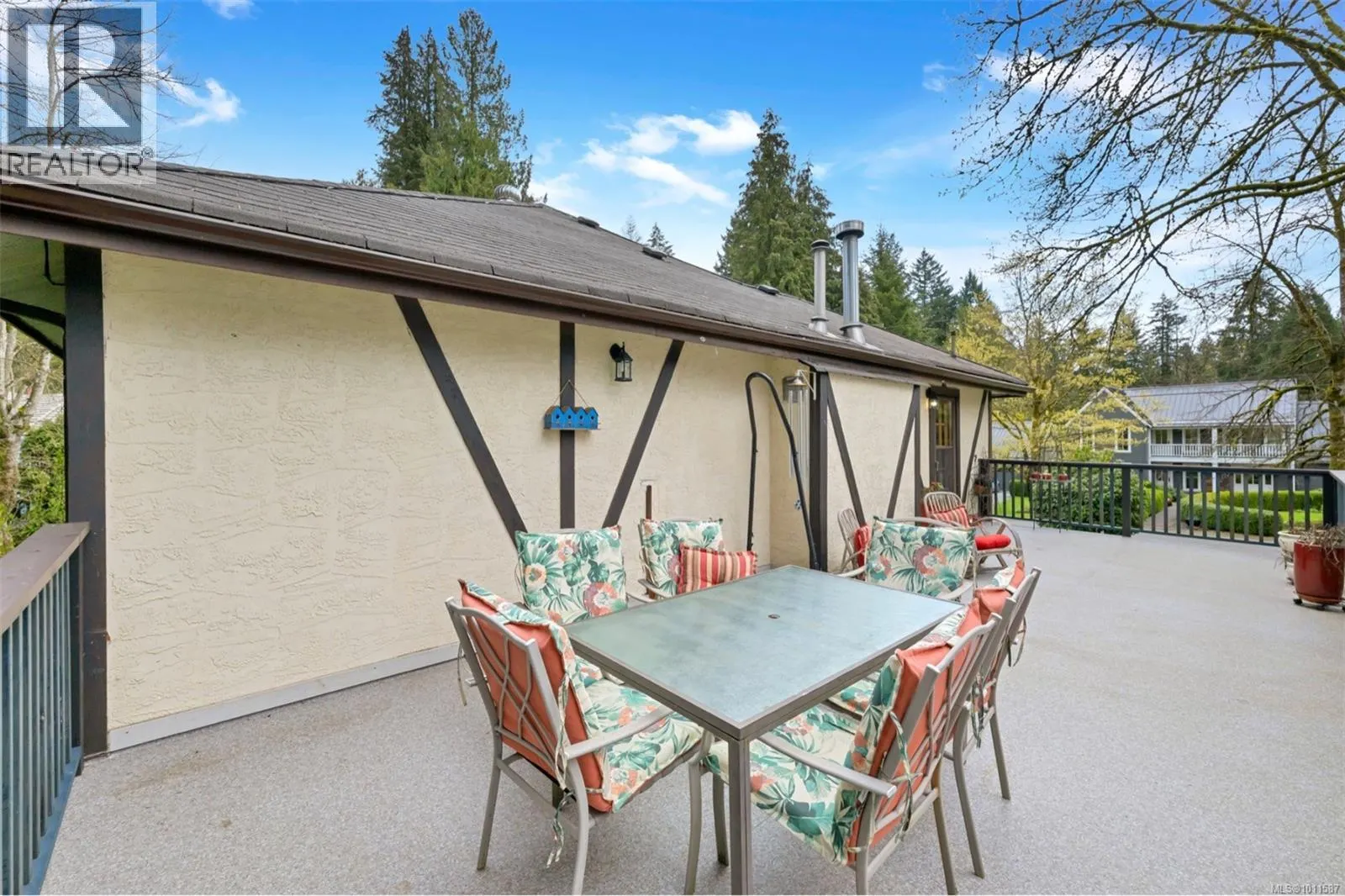 4752 Fairbridge Dr