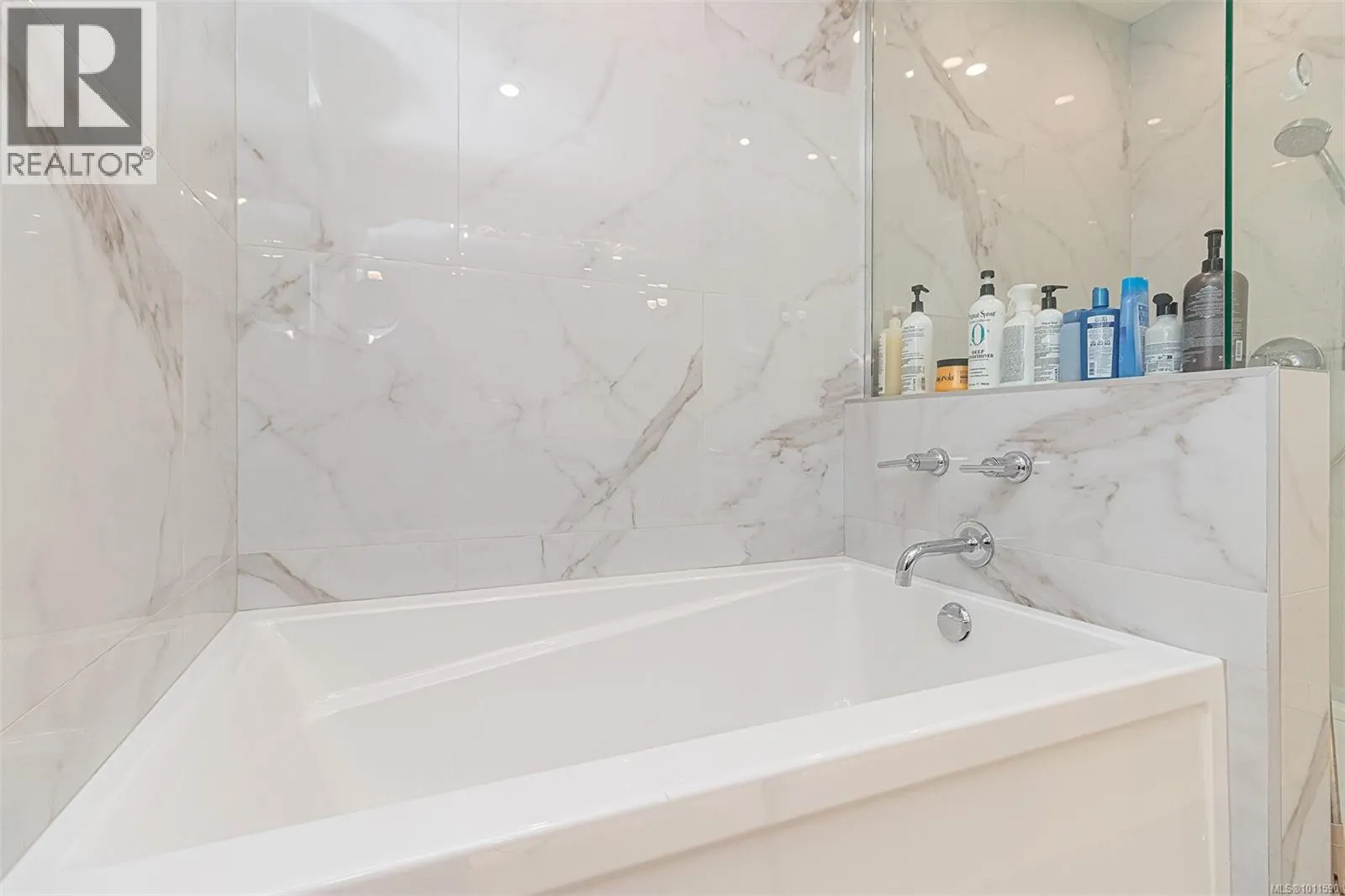 406 5118 Cordova Bay Rd