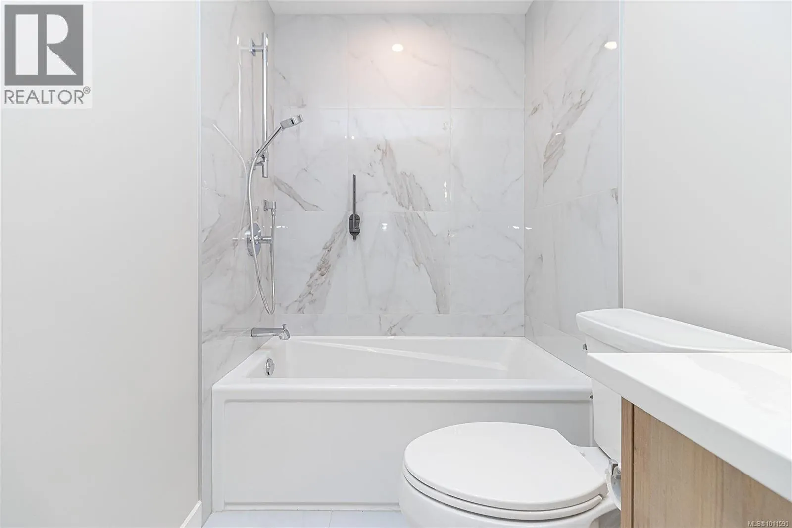 406 5118 Cordova Bay Rd