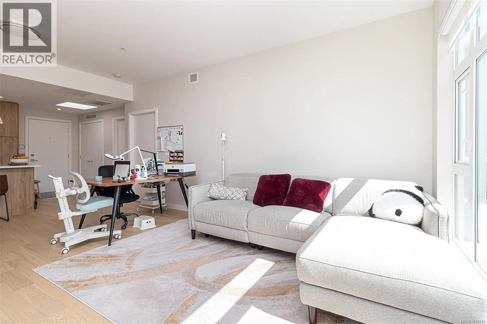 406 5118 Cordova Bay Rd