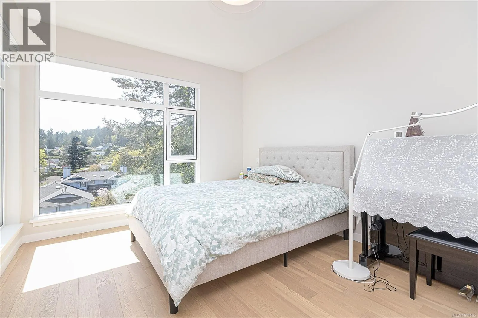 406 5118 Cordova Bay Rd