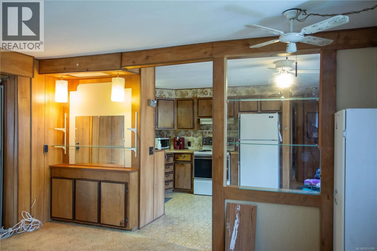 242 2465 Apollo Dr