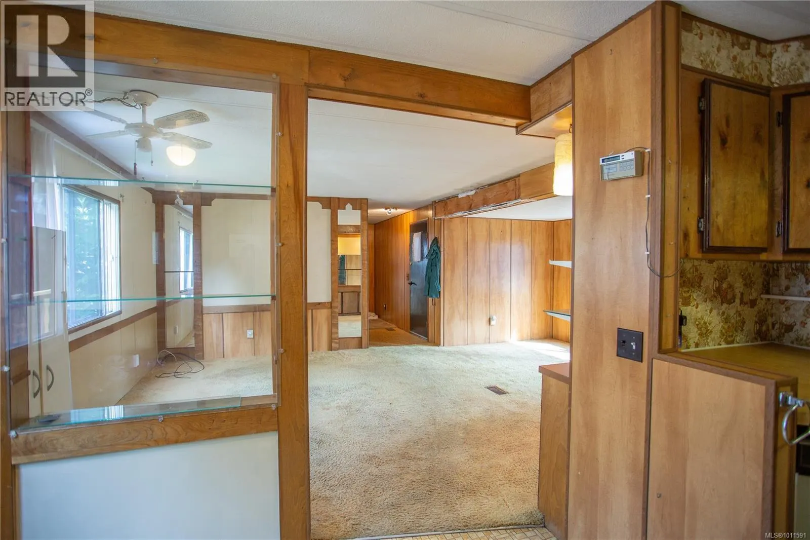242 2465 Apollo Dr