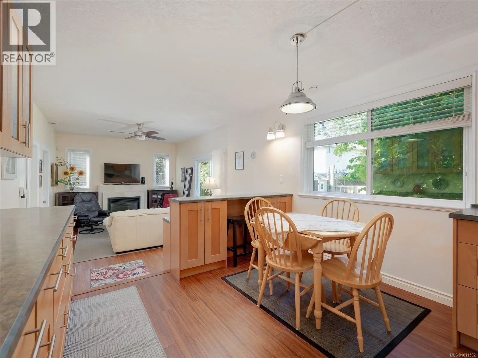 4958 Wesley Rd