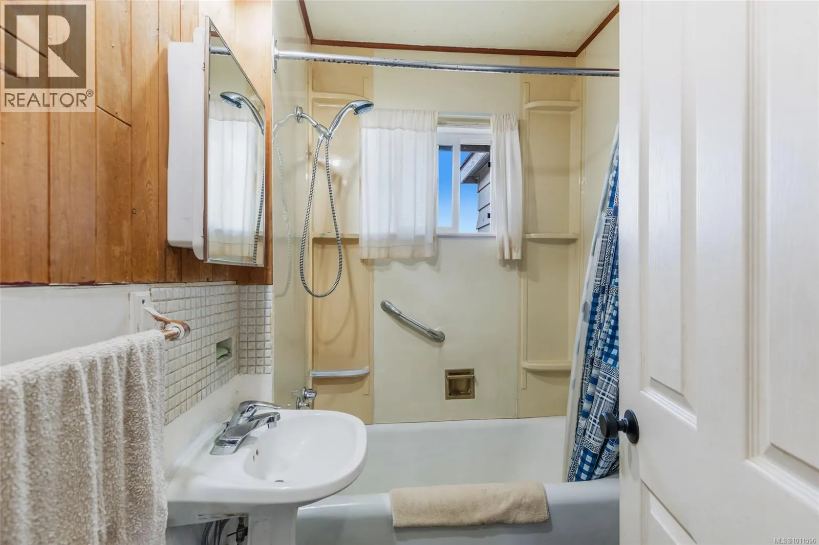 4858 David St