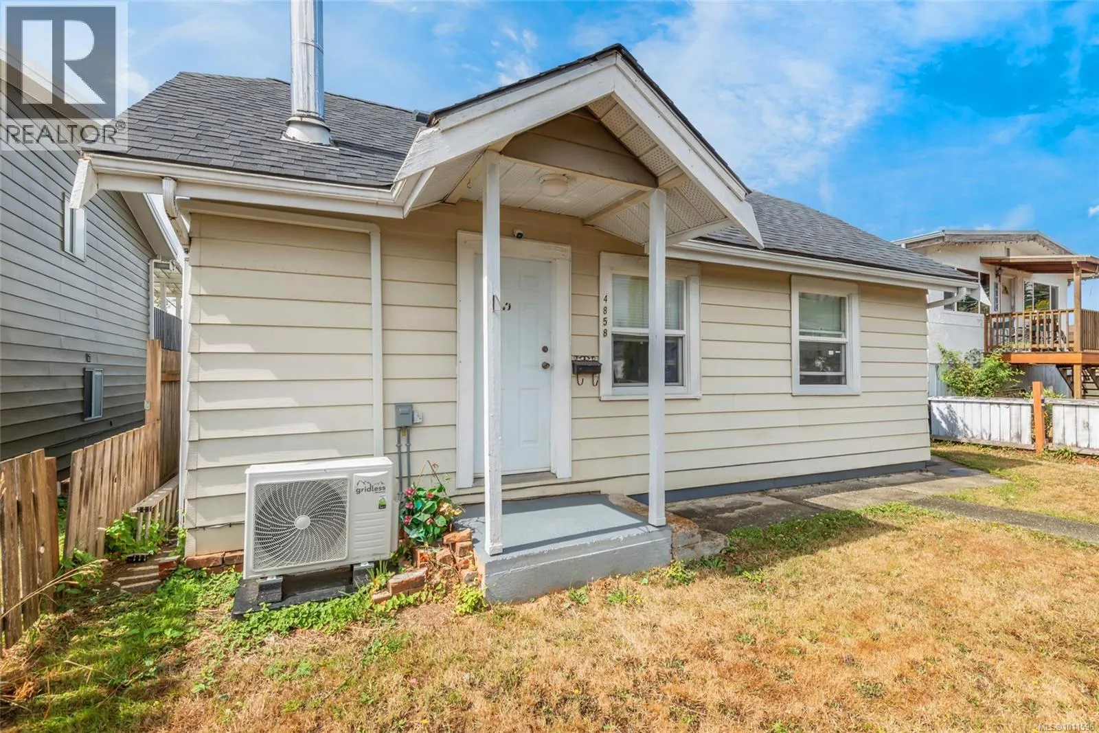 4858 David St