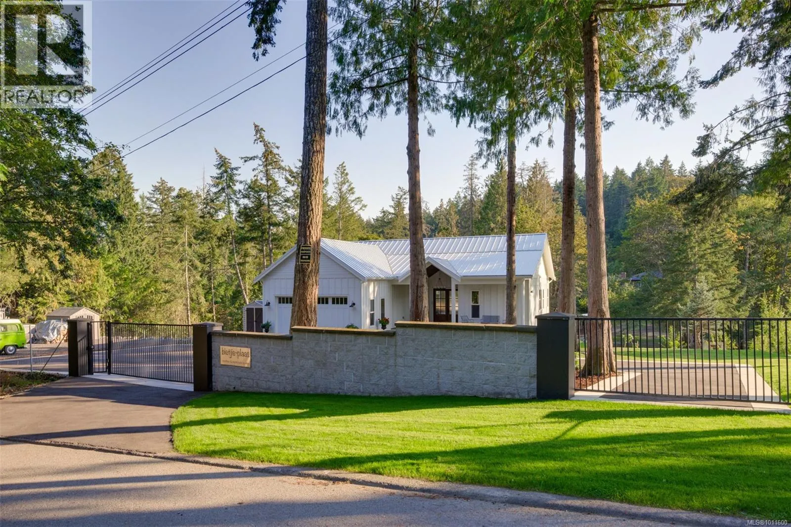 471 Green Mountain Rd