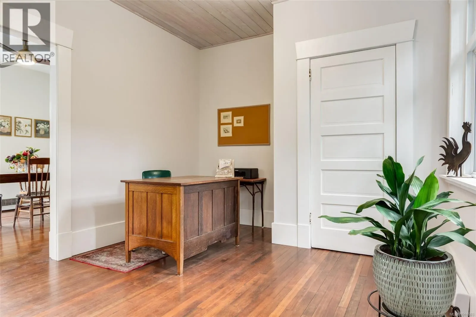 302 Victoria Rd