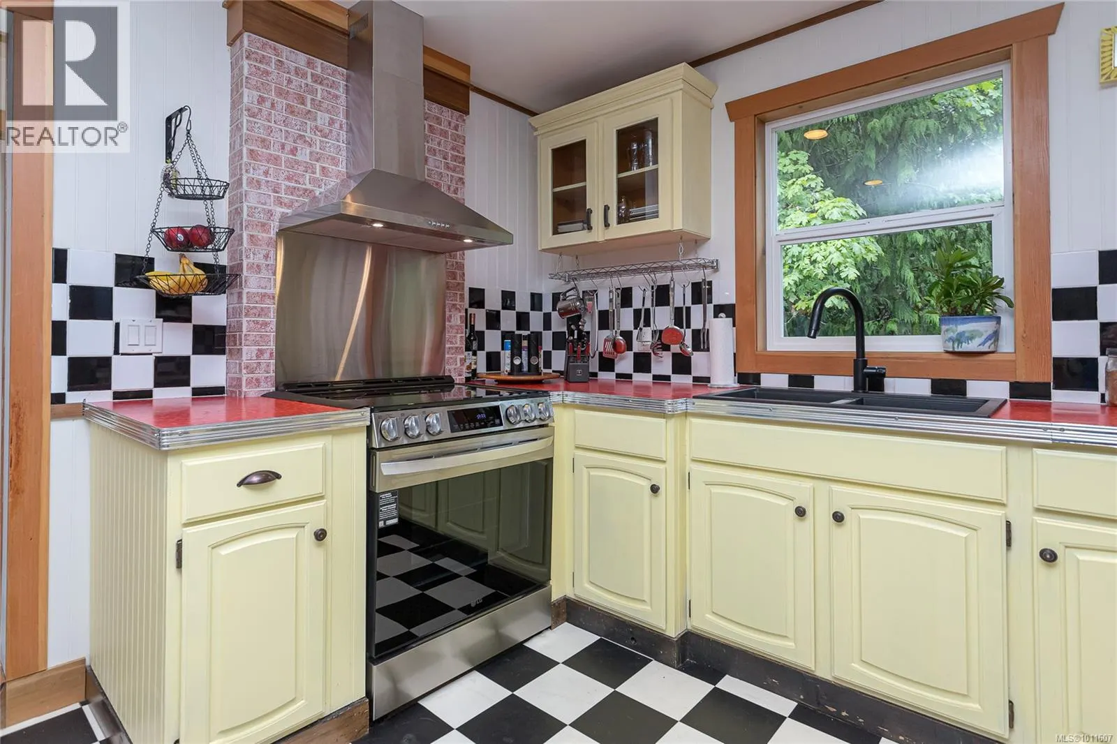 10821 Chemainus Rd
