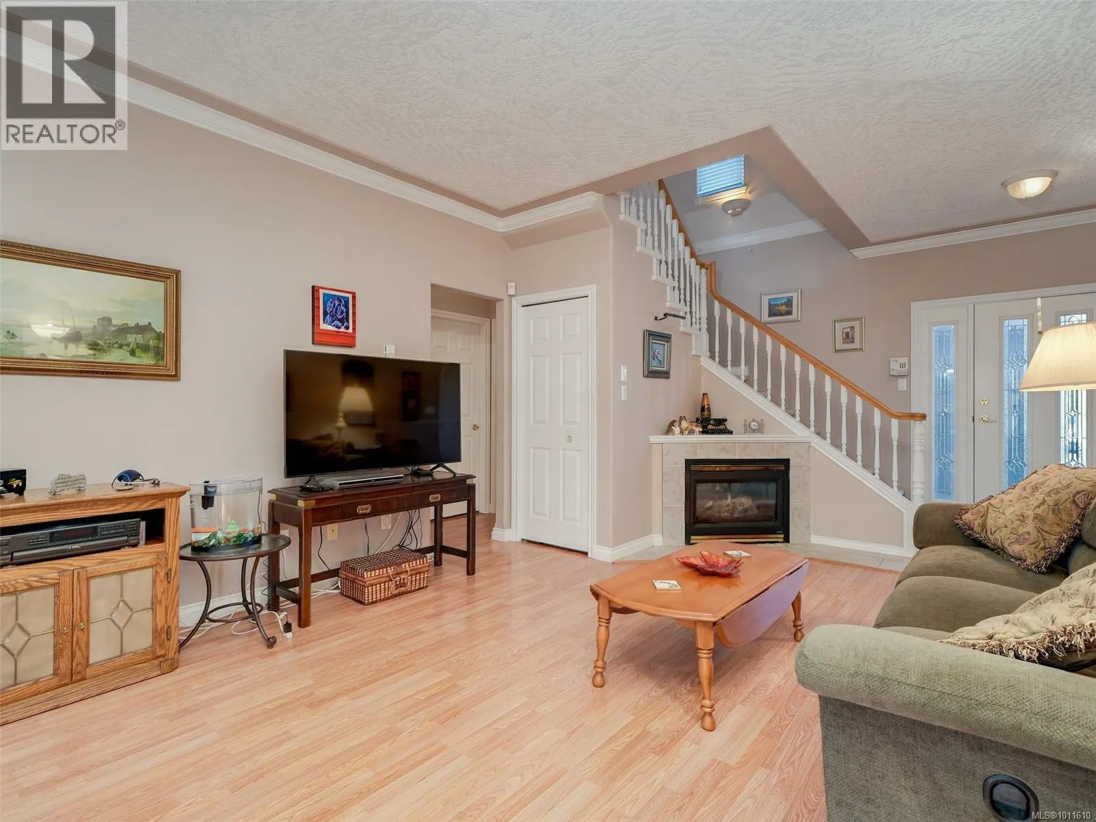 4 9903 Resthaven Dr