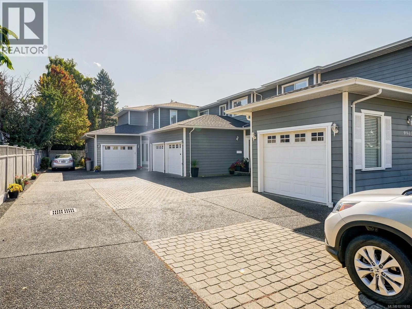 4 9903 Resthaven Dr