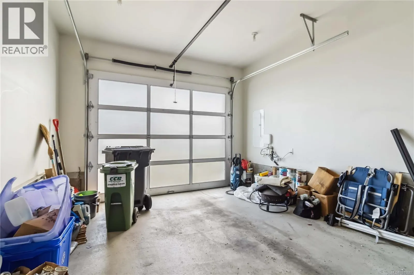 936 Aqua Crt