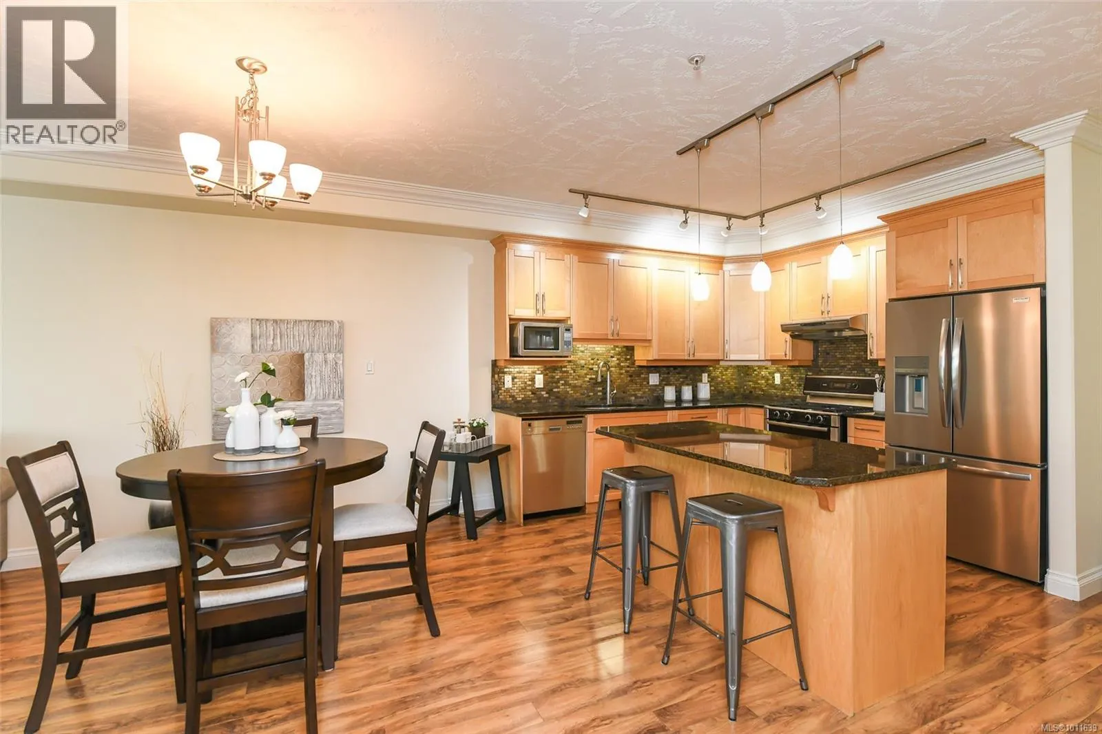 618 3666 Royal Vista Way