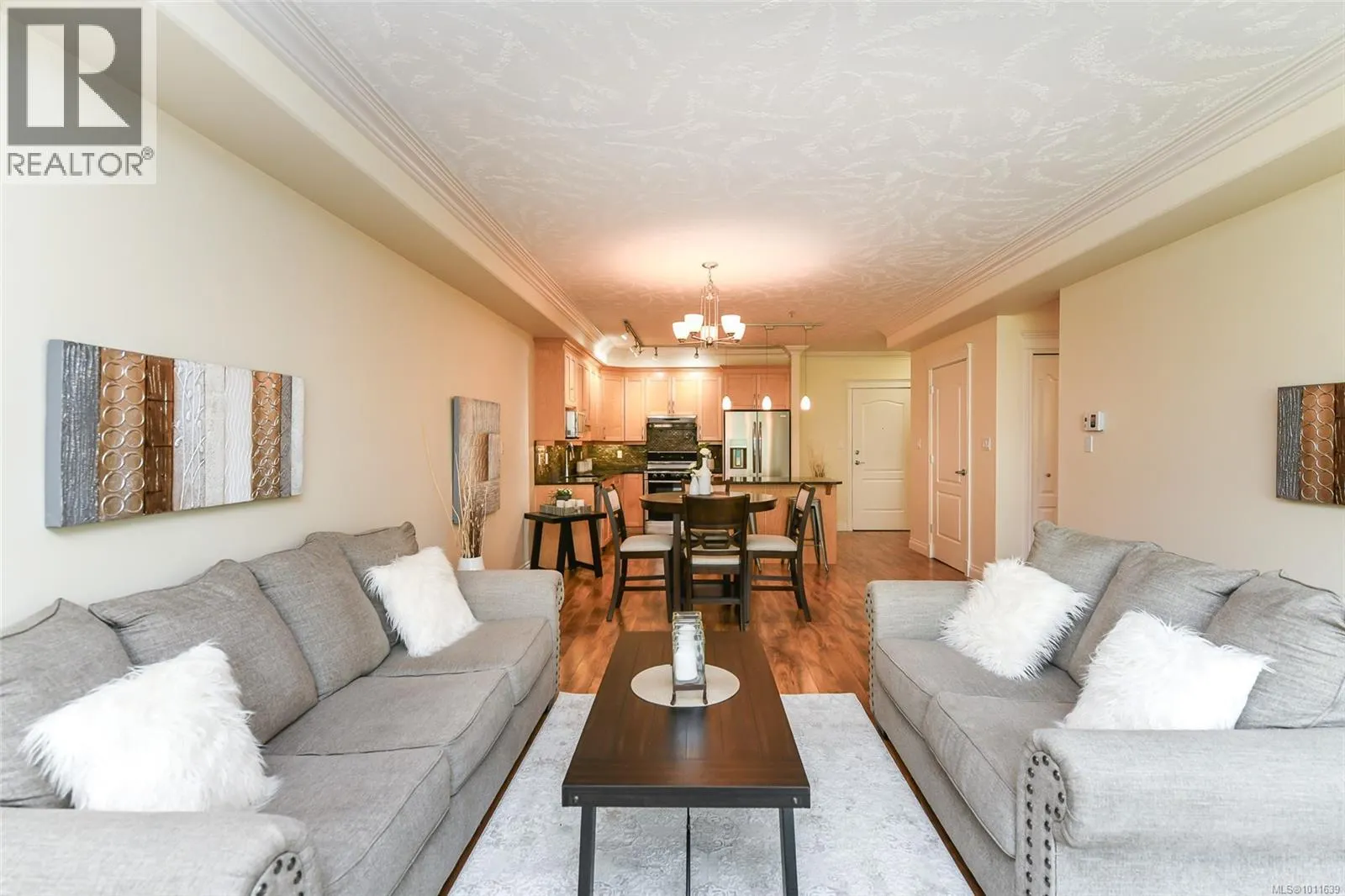 618 3666 Royal Vista Way