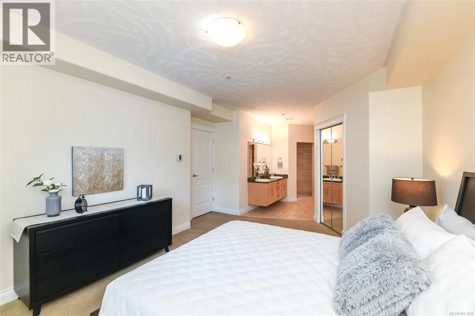 618 3666 Royal Vista Way
