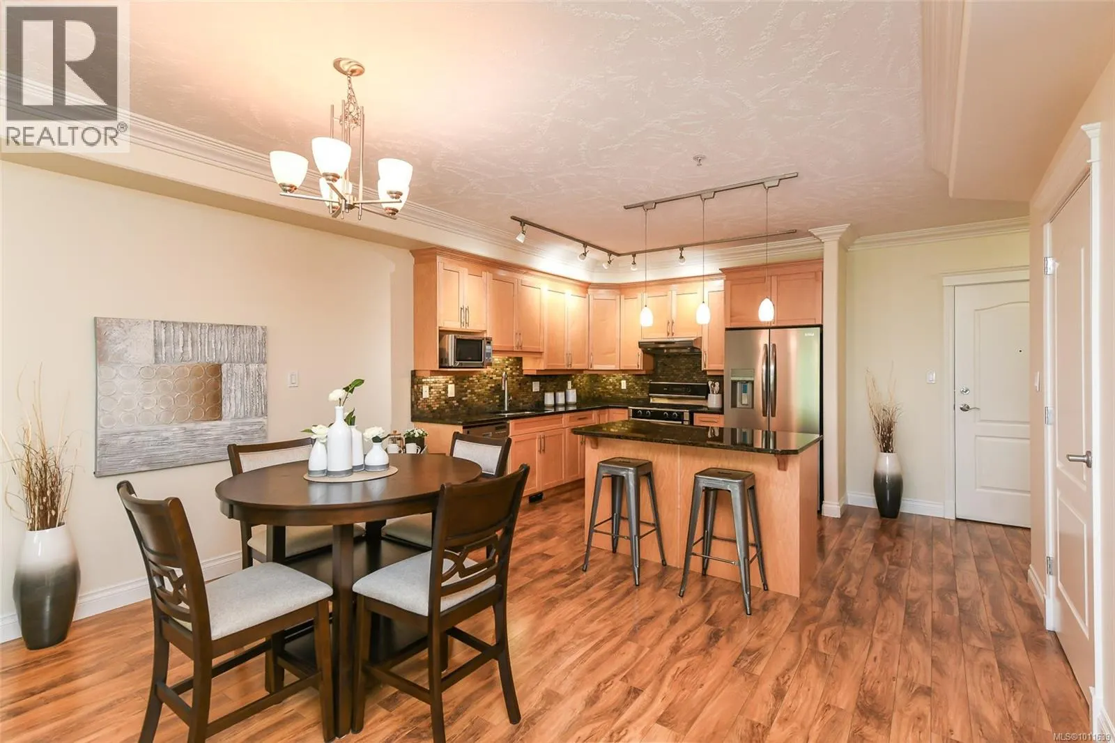 618 3666 Royal Vista Way