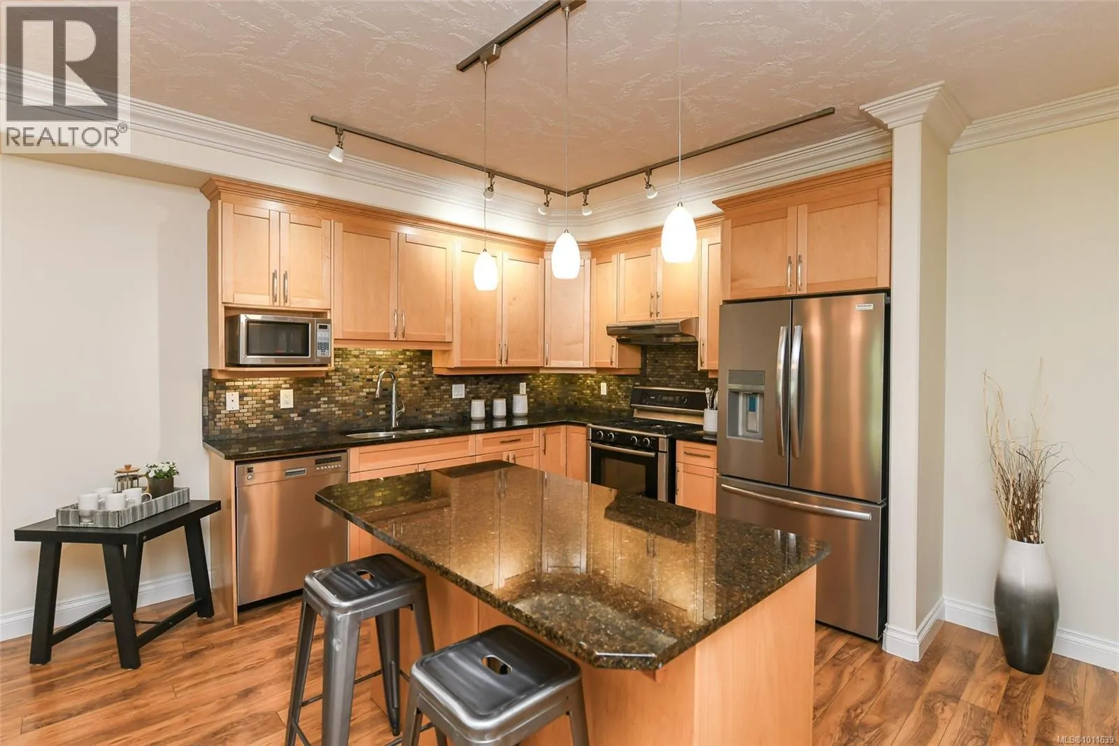 618 3666 Royal Vista Way