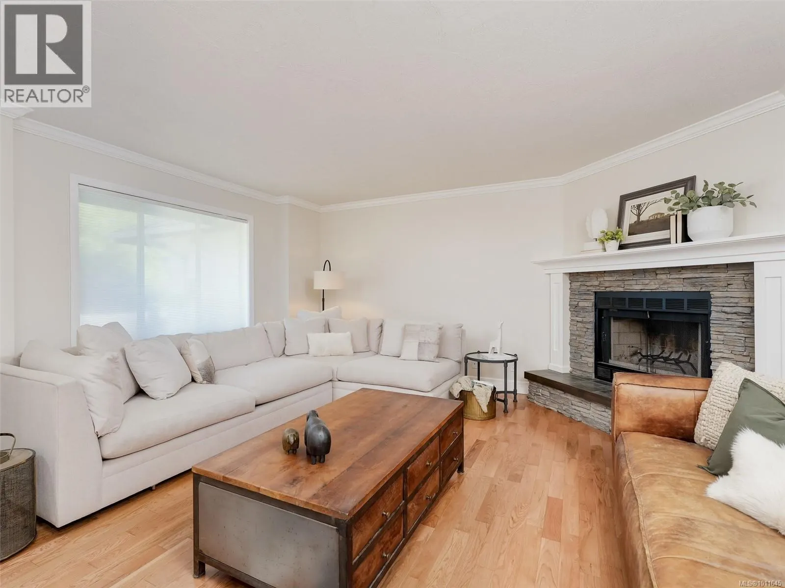 4774 Cordova Bay Rd
