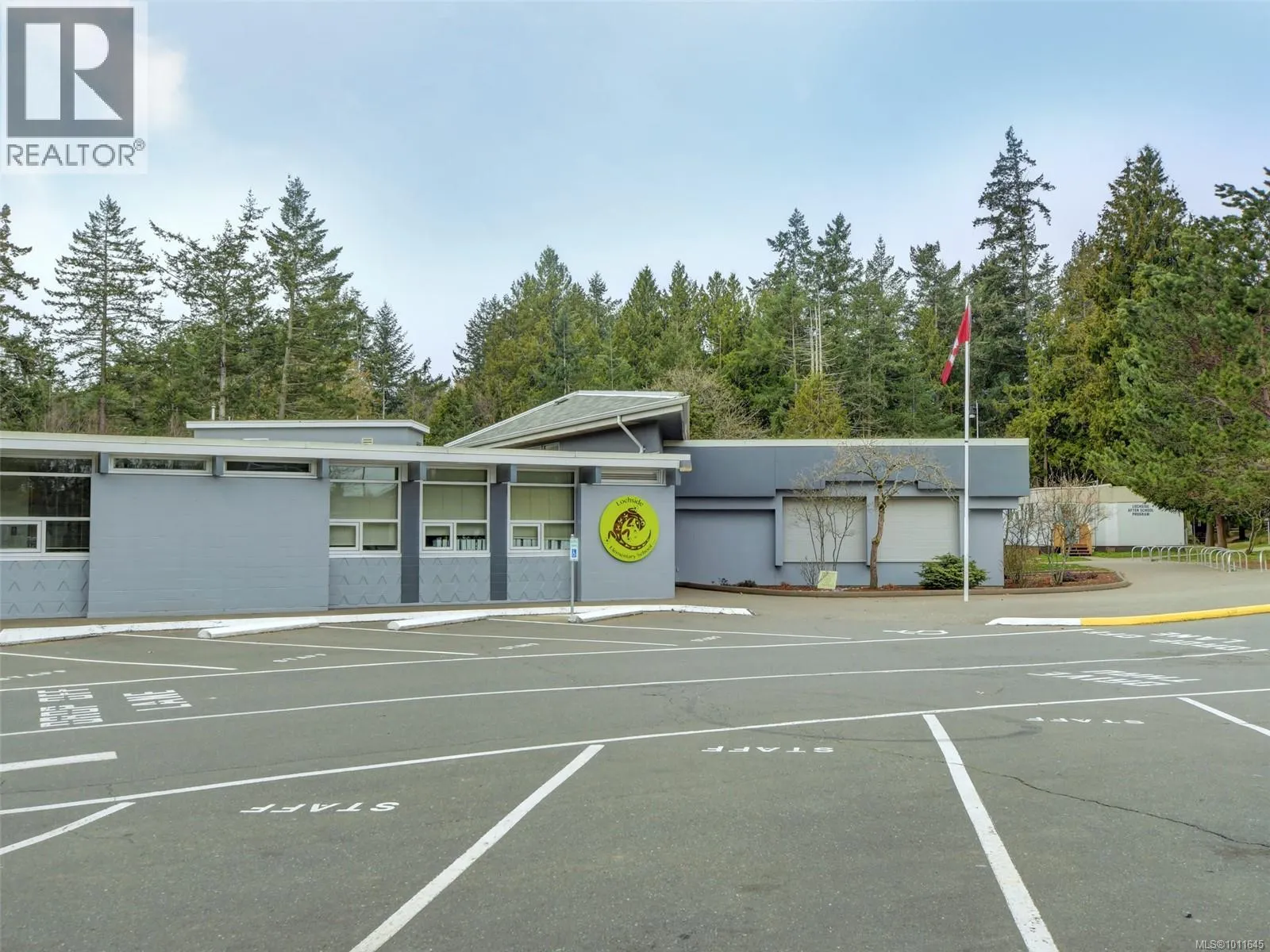 4774 Cordova Bay Rd