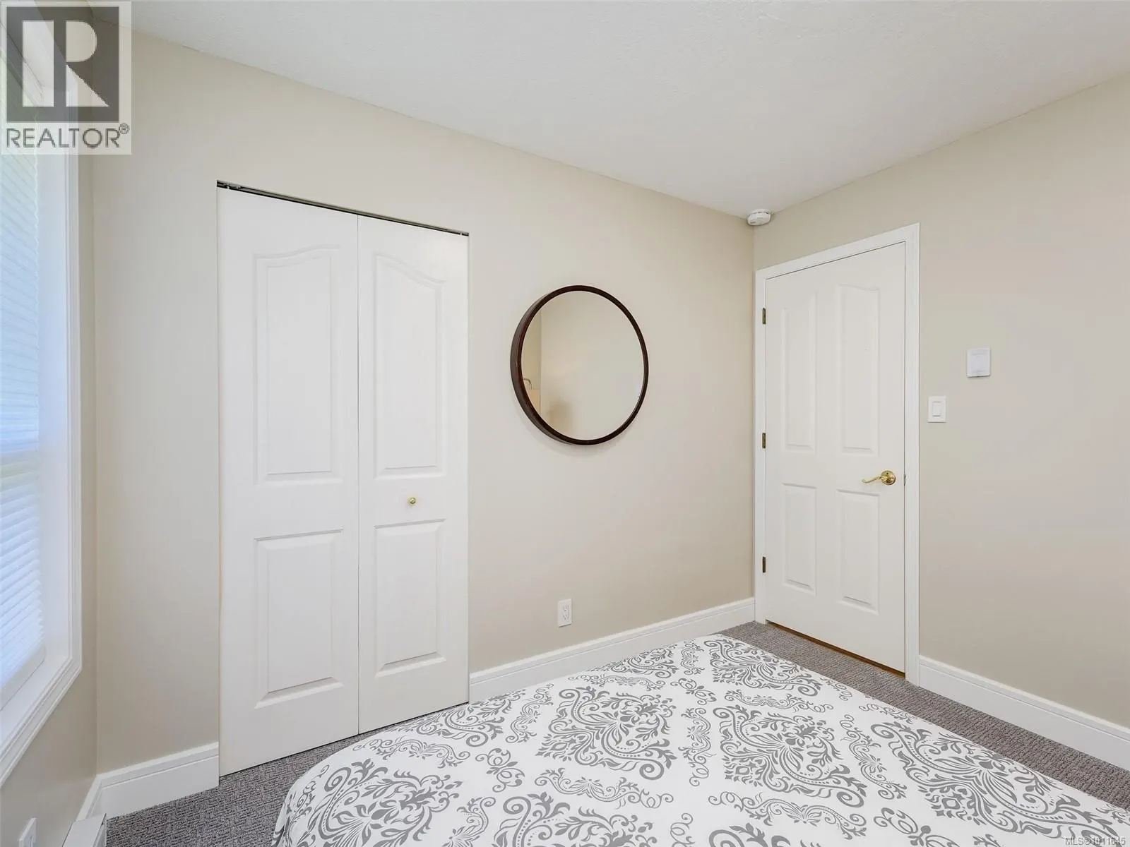 4774 Cordova Bay Rd