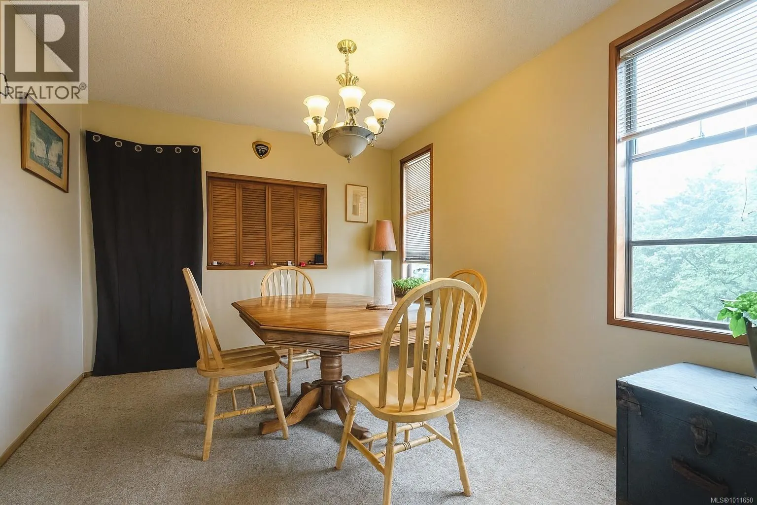 2000 Chelan Cres